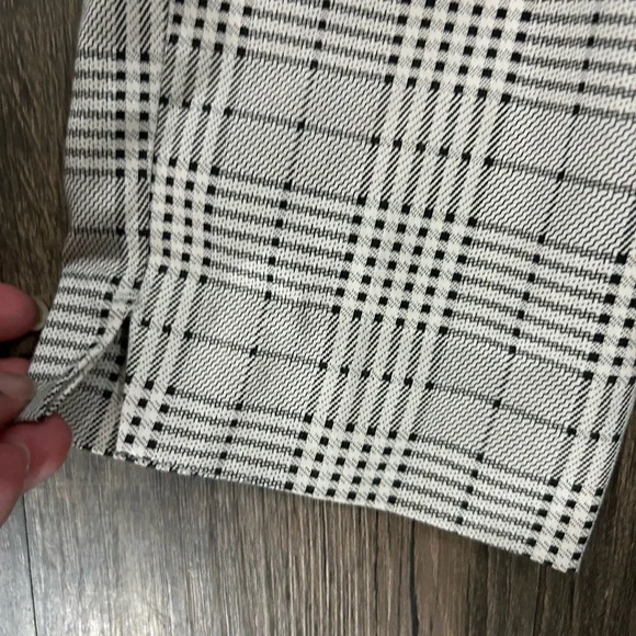 H&M Black White Plaid Checkered Dress Pants Women’s Size 8 Slim Fit - Picture 2 of 6